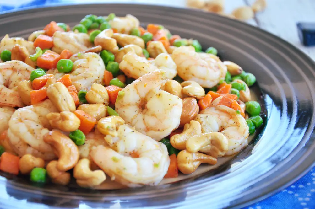 Stir-fried Shrimp with Cashew Nuts-3