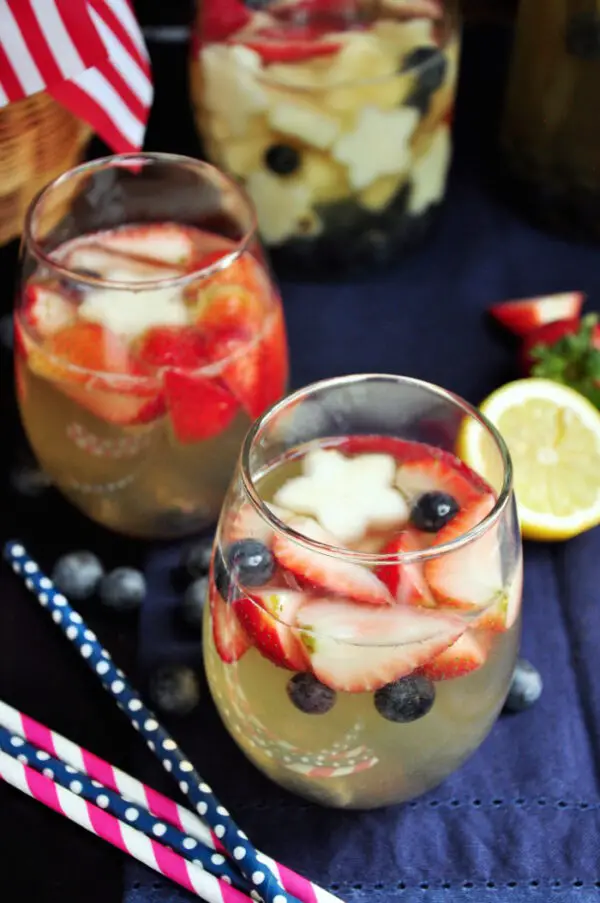 4th Of July White Sangria - Streetsmart Kitchen