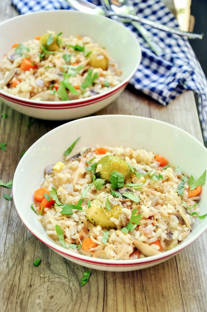 Explore the delicious flavors of mushroom risotto made with chicken and vegetables in a rich broth. A classic Italian dish made easy!