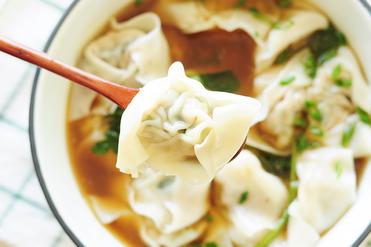 How to Make the BEST Wonton Soup - Manila Spoon