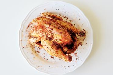 https://www.streetsmartkitchen.com/wp-content/uploads/Sous-Vide-Whole-Chicken-2.jpg?ezimgfmt=rs:372x247/rscb1/ngcb1/notWebP